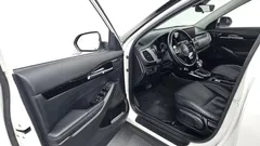 2023 Kia Seltos Gasoline 1.6 Turbo 2WD, белый — фото 10