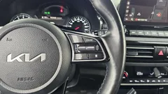 2023 Kia Seltos Gasoline 1.6 Turbo 2WD, белый — фото 16