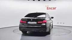 2022 BMW 5-Series 520i M Sport — фото 4
