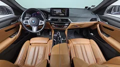 2022 BMW 5-Series 520i M Sport — фото 7