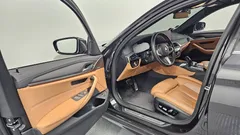 2022 BMW 5-Series 520i M Sport — фото 10