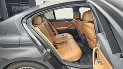 2022 BMW 5-Series 520i M Sport — фото 18