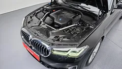 2023 BMW 5-Series 520i Luxury — фото 6