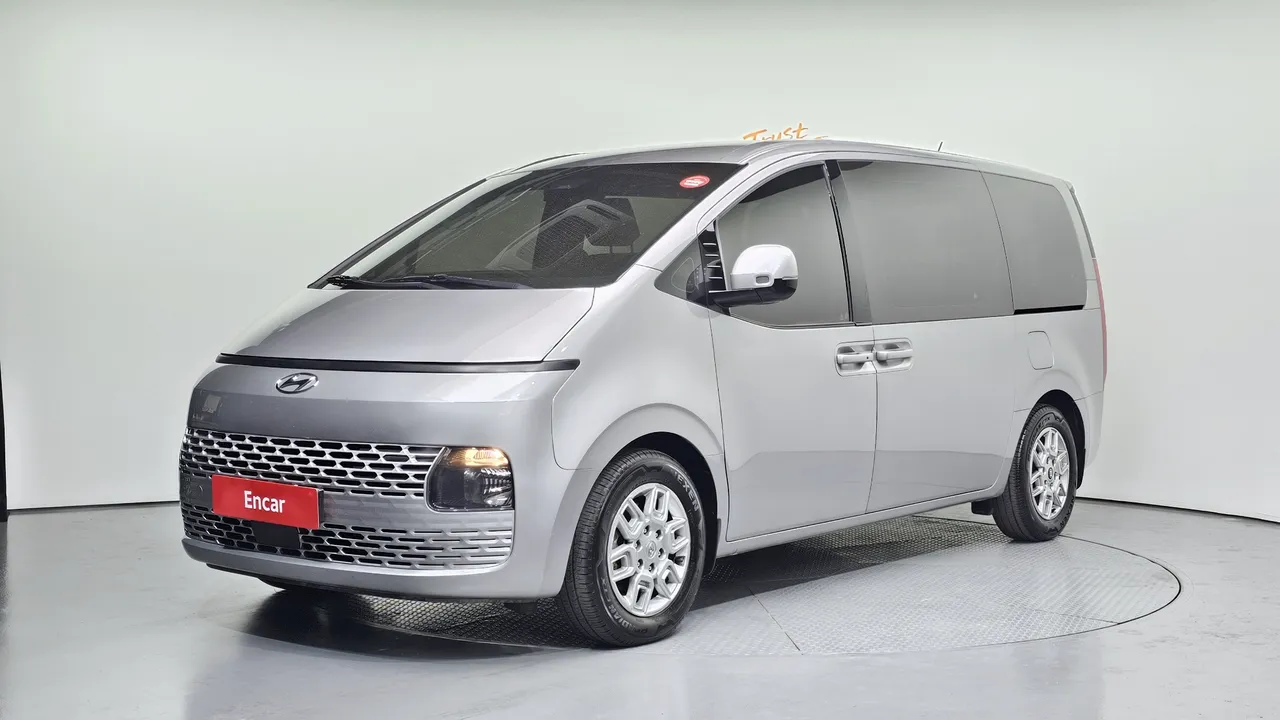 2023 Hyundai Staria Tourer 9-Seater