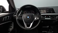 2022 BMW 2-Series 220i Advantage — фото 13
