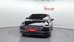 2022 Hyundai Sonata Premium Plus — фото 3
