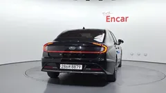 2022 Hyundai Sonata Premium Plus — фото 4