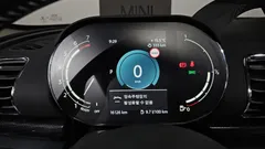 2023 Mini Clubman Classic Launch Pack, 연금색 — фото 8
