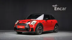 2023 Mini Cooper JCW — фото 1
