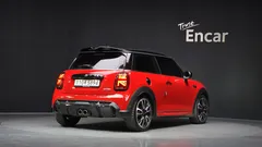 2023 Mini Cooper JCW — фото 2