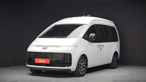 2023 Hyundai Staria 4WD Lounge 9-Seater