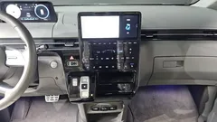 2023 Hyundai Staria 4WD Lounge 9-Seater — фото 13