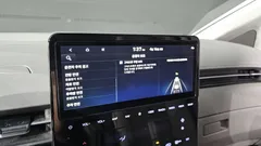 2023 Hyundai Staria 4WD Lounge 9-Seater — фото 15