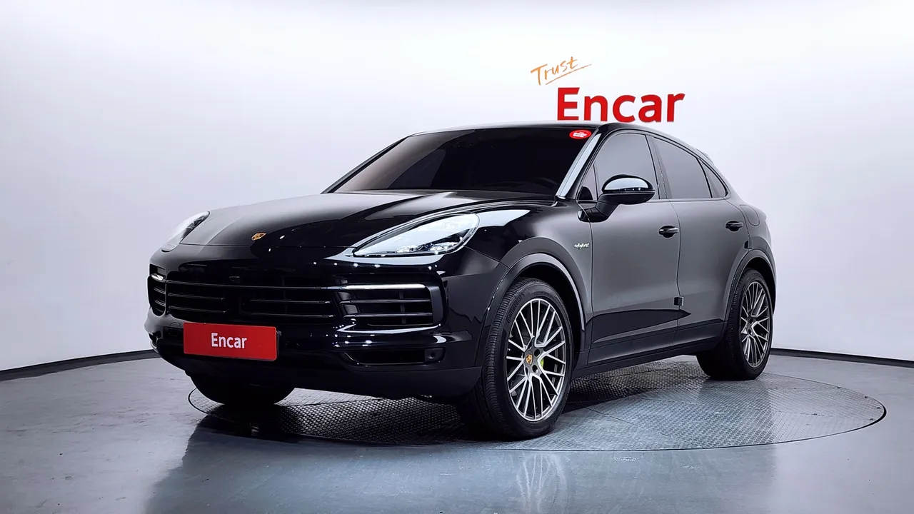 2023 Porsche Cayenne 3.0 E-HYBRID COUPE PLATINUM EDITION