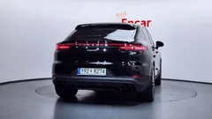 2023 Porsche Cayenne 3.0 E-HYBRID COUPE PLATINUM EDITION — фото 4