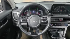 2022 Kia Seltos Gasoline 1.6 Turbo 2WD, серебристый — фото 13