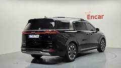 2023 Kia Carnival Diesel 7-Seater Signature — фото 2