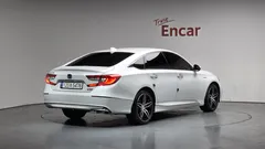 2022 Honda Accord 2.0 Hybrid Touring, белый — фото 2