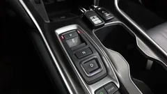 2022 Honda Accord 2.0 Hybrid Touring, белый — фото 9