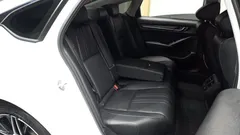 2022 Honda Accord 2.0 Hybrid Touring, белый — фото 11
