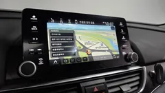 2022 Honda Accord 2.0 Hybrid Touring, белый — фото 14