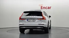 2023 Volvo V60 B5 Ultimate AWD, белый — фото 4