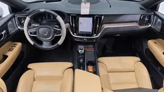 2023 Volvo V60 B5 Ultimate AWD, белый — фото 7