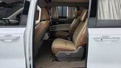 2023 Kia Carnival Diesel 9-Seater Hi-Limousine — фото 12