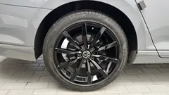 2022 Volkswagen Passat 2.0 TDI Prestige, серо-серебристый — фото 5