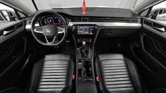2022 Volkswagen Passat 2.0 TDI Prestige, серо-серебристый — фото 14