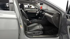 2022 Volkswagen Passat 2.0 TDI Prestige, серо-серебристый — фото 15
