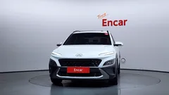 2022 Hyundai Kona Gasoline 1.6 Turbo 2WD, белый — фото 3