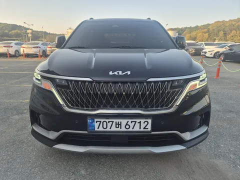2023 Kia Carnival Diesel 11-Seater Prestige