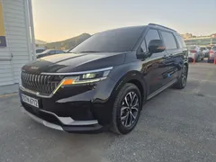 2023 Kia Carnival Diesel 11-Seater Prestige — фото 2