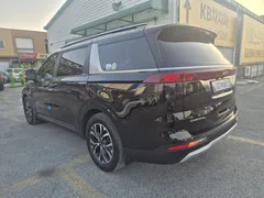2023 Kia Carnival Diesel 11-Seater Prestige — фото 6