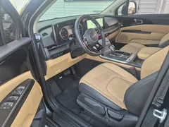 2023 Kia Carnival Diesel 11-Seater Prestige — фото 14