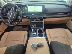 2023 Kia Carnival Diesel 11-Seater Prestige — фото 15