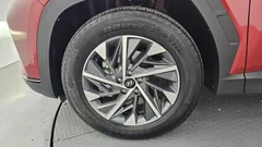 2022 Hyundai Tucson Inspiration 2WD, красный — фото 5