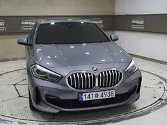 2022 BMW 1-Series 120i M Sports — фото 3