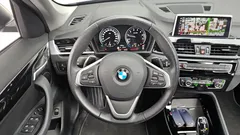 2022 BMW X1 xDrive 20i xLine — фото 13