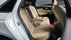 2021 Audi A4 35 TDI Premium — фото 11