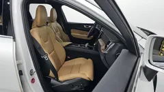 2022 Volvo XC60 B6 Inscirtion, белый — фото 11