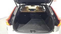 2022 Volvo XC60 B6 Inscirtion, белый — фото 20