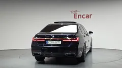 2022 BMW 7-Series 740Li xDrive M Sport Package, чёрный — фото 4