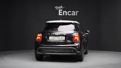 2023 Mini Cooper 5Door Classic — фото 4