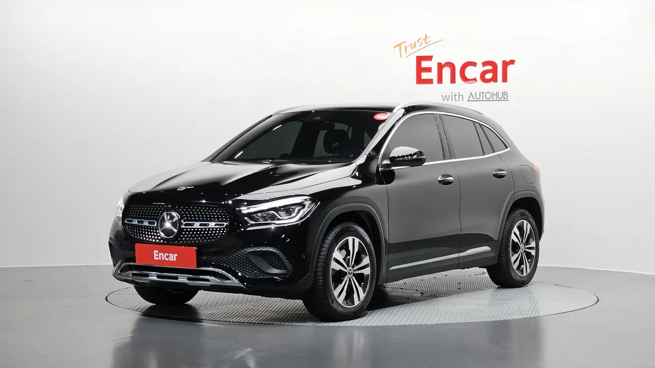 2021 Mercedes-Benz GLA-Class GLA220