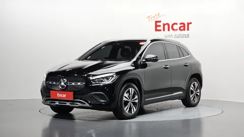 2021 Mercedes-Benz GLA-Class GLA220