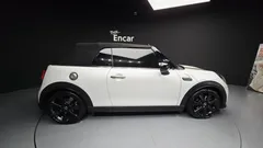 2024 Mini Cooper Convertible Resolute Edition, белый — фото 20