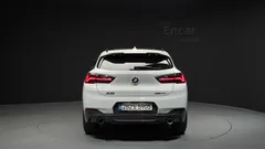 2023 BMW X2 (F39) xDrive20i M Sport, белый — фото 4