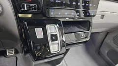 2022 Hyundai Staria 4WD Lounge 7-Seater — фото 9